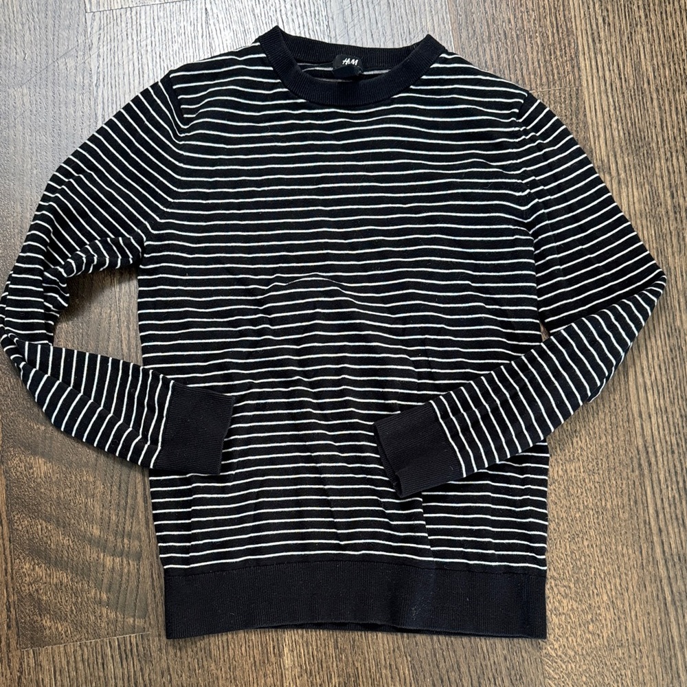 H&M Men's Black and White Striped Cotton Crewneck Sweater